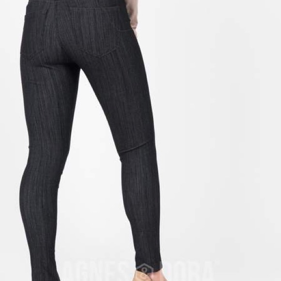 Agnes & Dora Black Denim Center Seam Pant - Picture 4 of 8